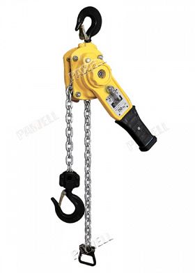 Manual lever chain hoists